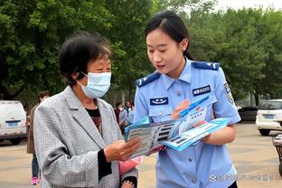 对阵国足比赛中，中国香港队有不止一名球员受伤提早下场